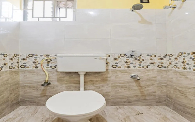 Rg Grand by OYO Rooms