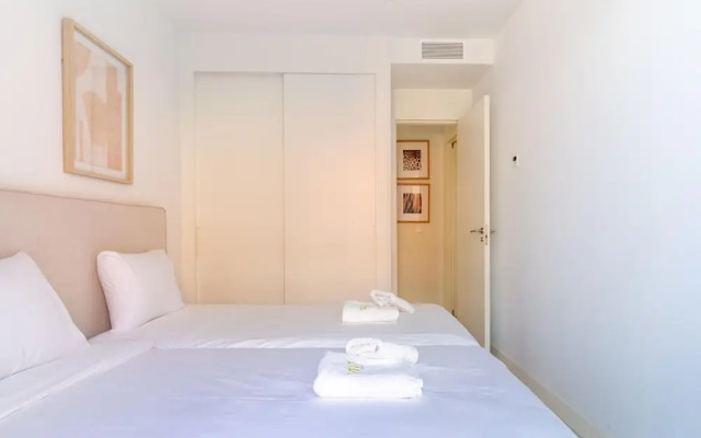 Nice Apartment With Private Garden, Pool