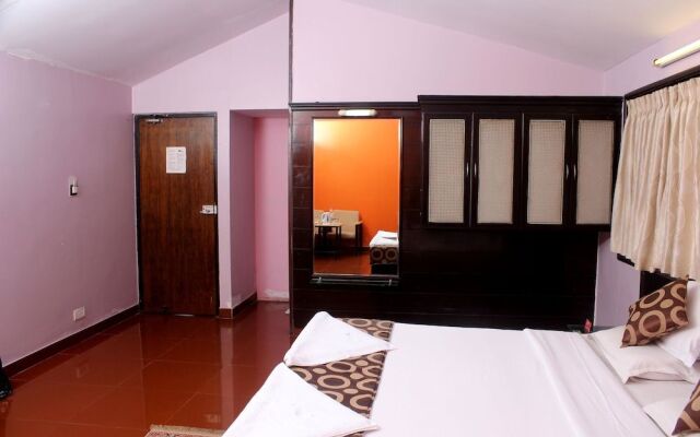 OYO 1916 Hotel Suhashini Palace