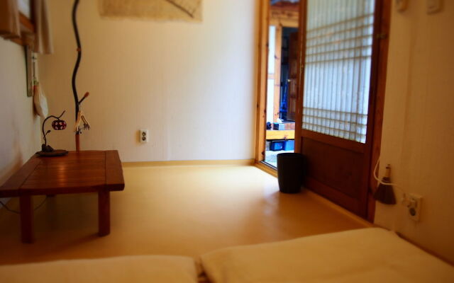 Wwoof Korea Hanok Guesthouse