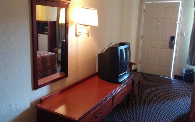 Claxton Inn