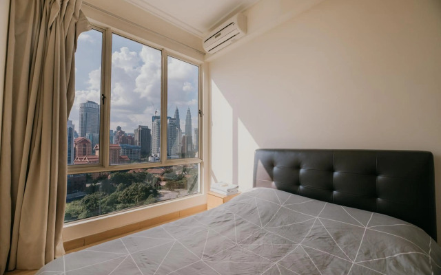 Rex Ollie @ 231 TR Suite