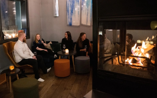 Svalbard Hotell - Polfareren