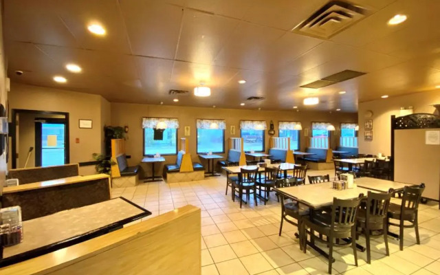 Beaverlodge Motor Inn