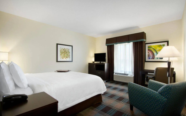 Hampton Inn & Suites York South