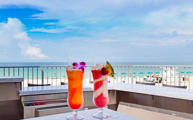 Holiday Inn Express & Suites Panama City Beach - Beachfront by IHG