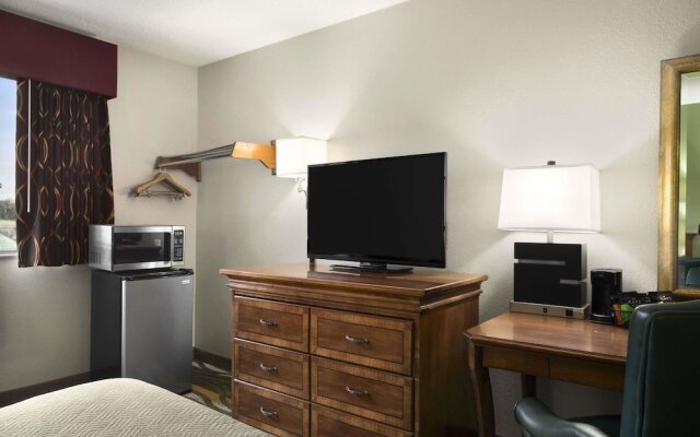 Travelodge By Wyndham Battle Creek