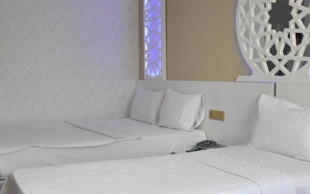 Ugur Hotel