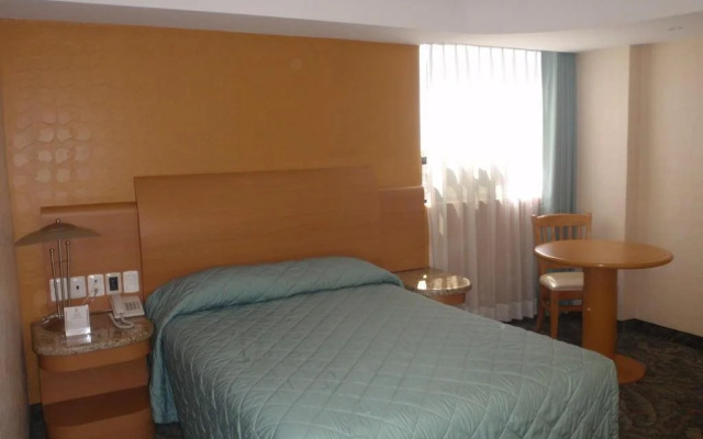 Hotel Plaza Las Fuentes