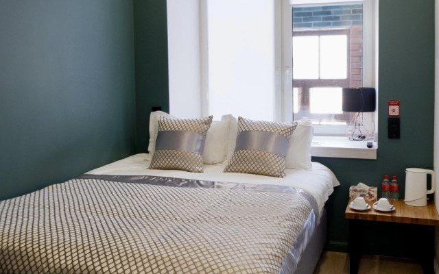 Superstar Guesthouse