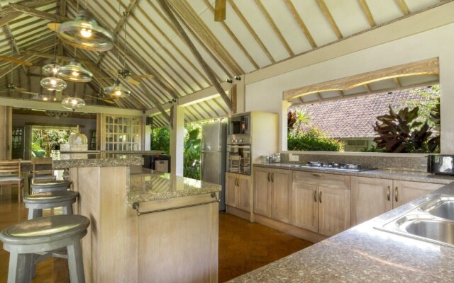 Villa Koyama by Villa Finder