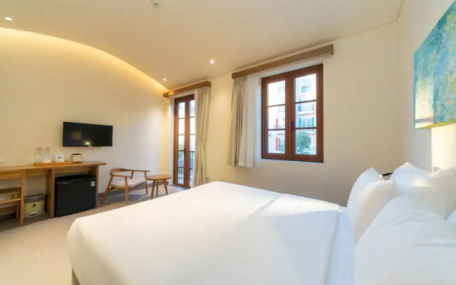 SOLANA Hotel Sunset Town Phu Quoc