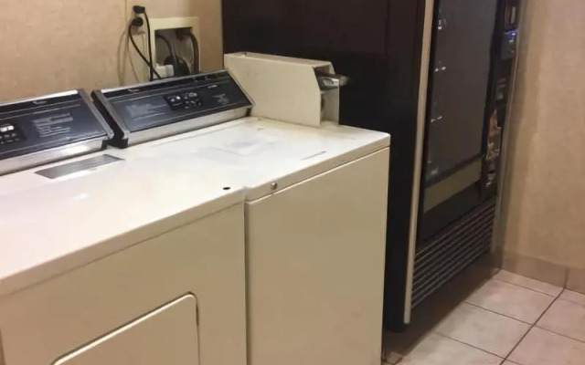 Evergreen Inn and Suites