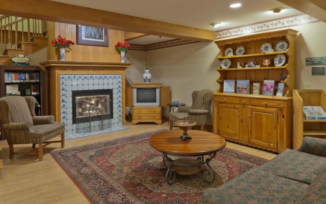 Country Inn & Suites by Radisson, Holland, MI