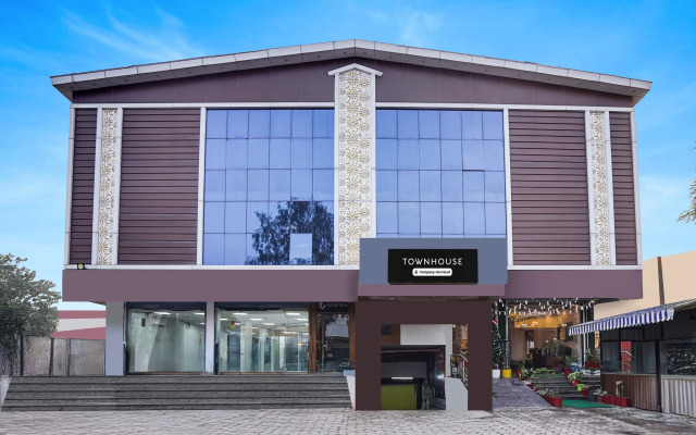 Super Townhouse Selaqui Chakrata Road