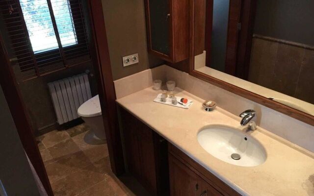 Hotel Reina Adosinda