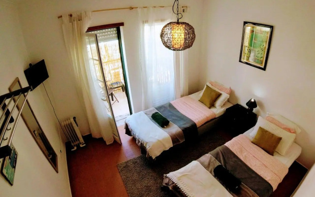 Peniche Surf Lodge 2