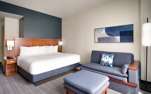 Courtyard Lincoln Downtown/Haymarket