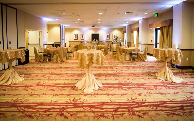 Holiday Inn Express & Suites Denver South - Castle Rock by IHG