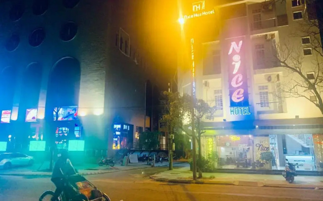 Nice Hue Hotel