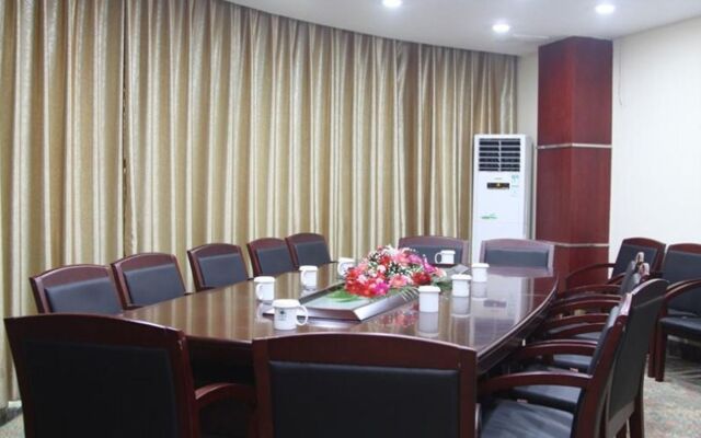 GreenTree Inn Huaian Chuzhou Avenue Zhou Enlai Memorial Hall Hotel