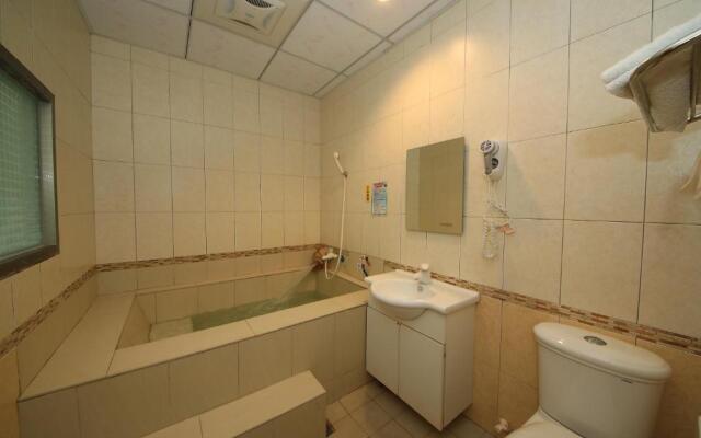 Yotai Spring Guest House