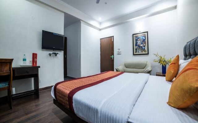 OYO 14545 Hotel Blueleaf