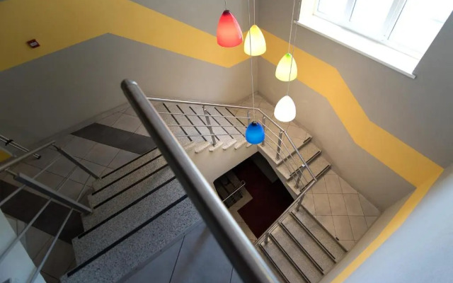Happy Hotel