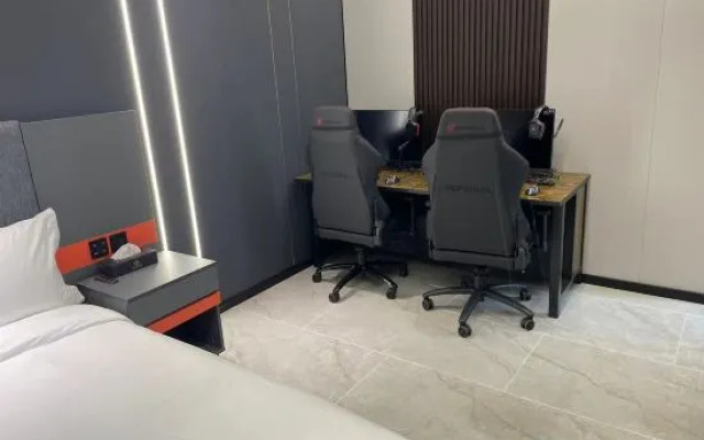Peak Top E-sports Hotel (Puxing Highway)