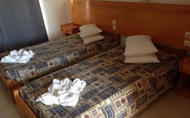 Hotel Pantheon, Kefalos