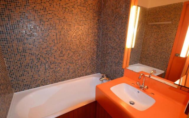 Appartement Les Menuires, 1 pièce, 2 personnes - FR-1-452-221