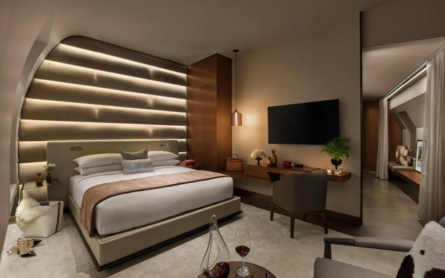 The Knickerbocker Hotel