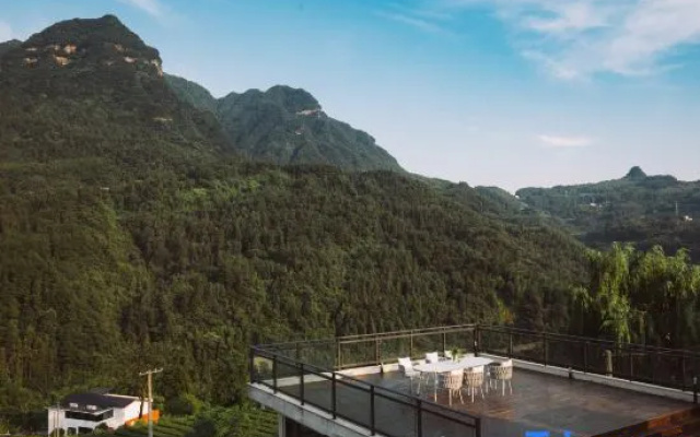Wulingyuan Heart Awakening Lodge