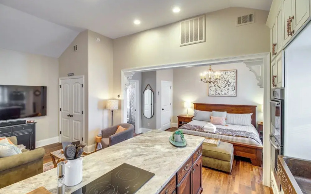 Cozy Savannah Vacation Rental w/ Fenced Courtyard!