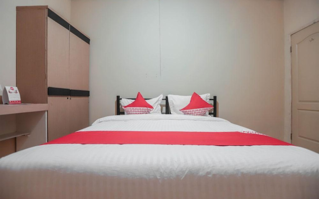 OYO 298 Gemilang Guesthouse – Guest Rooms – Tangerang
