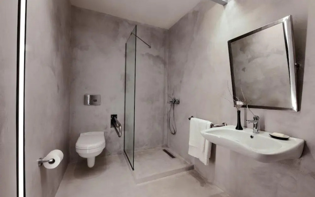 Chronos Suites