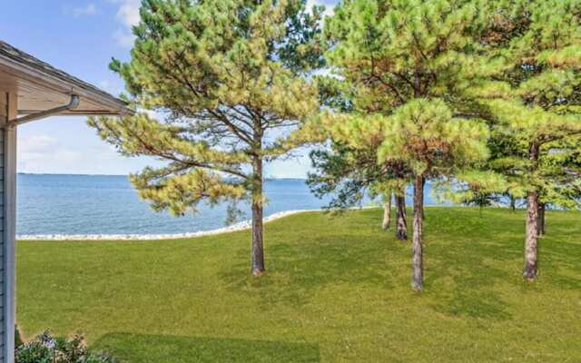 Wades Point Inn on the Bay