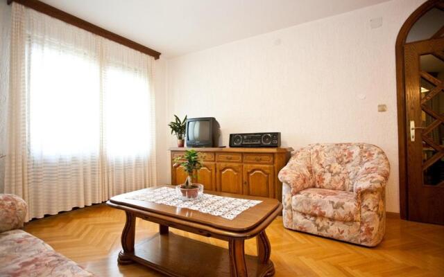 Apartments Fugosic