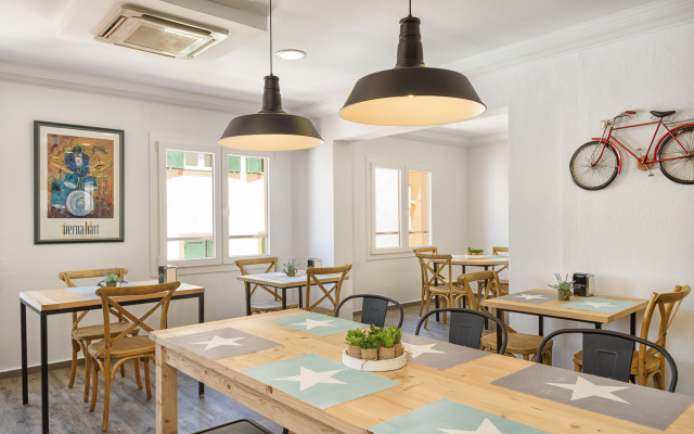 Hostal Jume - Urban Rooms