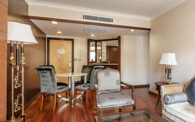Savoy Hotel