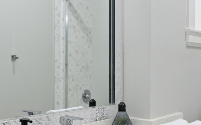 11058 - 83A Bsmnt Suite