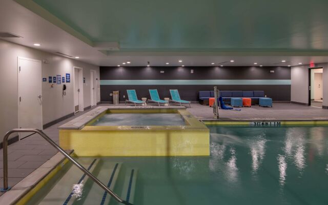 Tru by Hilton Garland Richardson