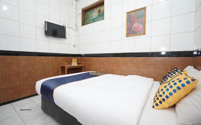 SPOT ON 2054 Hotel Arimbi 3