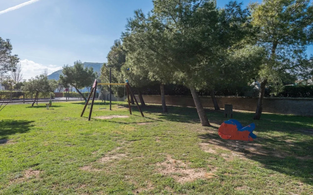 Ropit in Alc dia With 2 Bedrooms and 1 Bathrooms