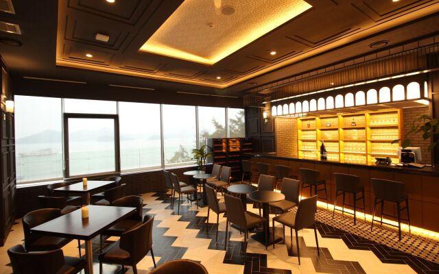 Stanford Hotel & Resort Tongyeong