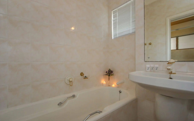 18 Burlington B&B and Conference Venue