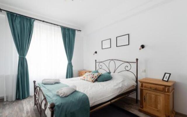 Historical Center by CityLife Suites
