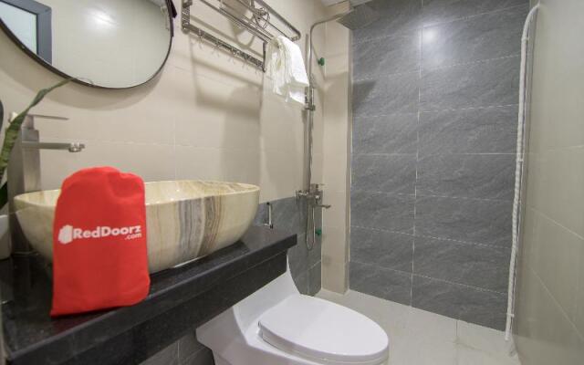 RedDoorz near Pho Co Ha Noi