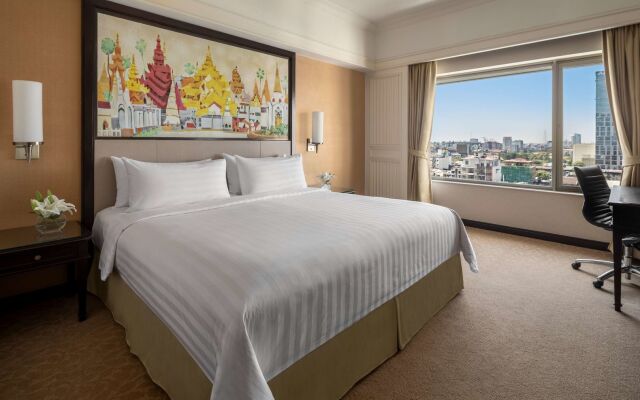 Sule Shangri-La, Yangon