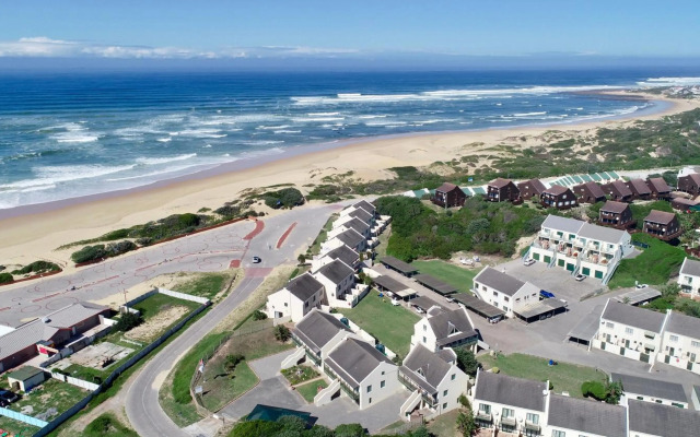 26 Settler Sands Beachfront Accommodation Sea View